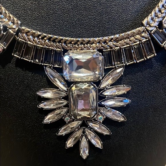LOFT Silver Crystal Cluster Rhinestone Sparkly Necklace - Picture 2 of 9